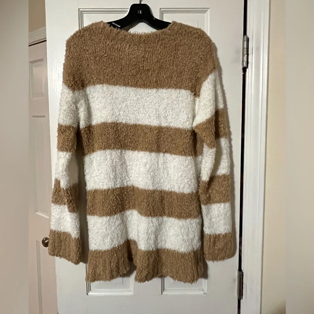 Talbots beige and white striped sweater size large - Picture 2 of 6